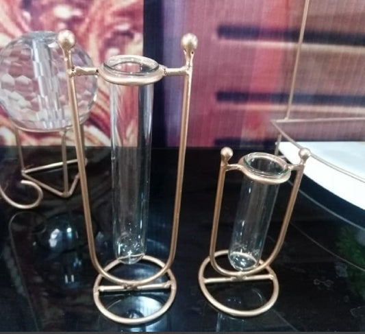 Buy 2pc geometric vase modern hydroponic flower holder online
Modern glass test tube planter for office desk decoration
Premium geometric wire hydroponic flower holder price Pakistan
Elegant twin set money plant glass holder for study table
Buy minimalist corporate office desk plant container online
Aesthetic water culture plant glass holder set of 2
Luxury workspace interior decoration items Pakistan
Buy iron frame geometric hydroponic bud vase duo
Premium quality clear glass propagation station fo