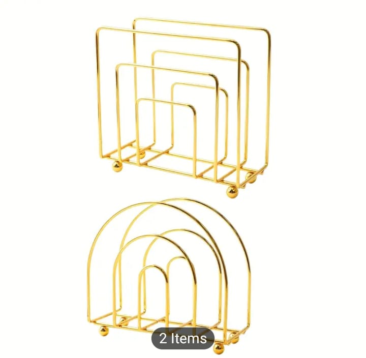 Apne dining room, tea trolley, aur kitchen counters ko organized aur stylish banayein is Modern Geometric Metal Tissue Stand ke sath. High-quality durable metal wire se tayar kardah ye vertical napkin holder do mukhtalif premium colors (luxury shiny gold aur sleek matte black) mein available hai. Iska contemporary square tiered layout table par kam se kam space gherte hue tissues ko bilkul upright aur safe rakhta hai, jis se unhein nikalna nihayat asan ho jata hai. Gharo, restaurants, cafes, aur formal hi-t