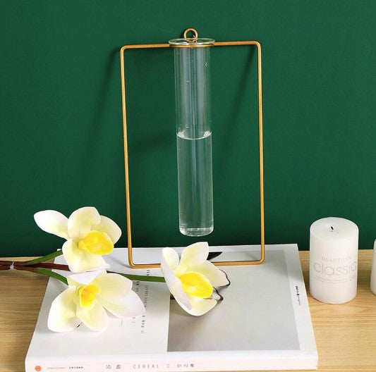 Modern heart and rectangular gold wall vases for aesthetic interior decoration and hydroponic plants.